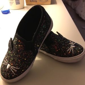 Cat, sparkly sneakers